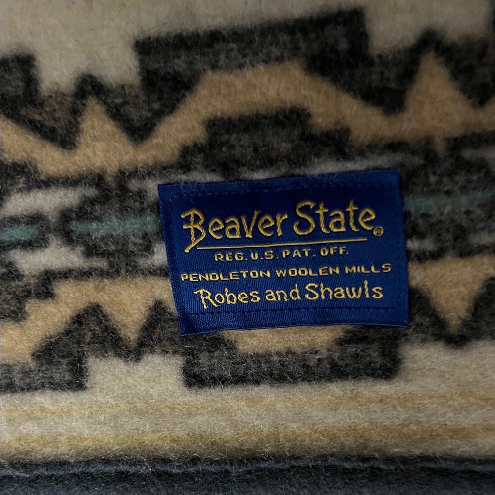 Pendleton Dreamcatcher Design Baby’s Blanket. - Picture 2 of 13